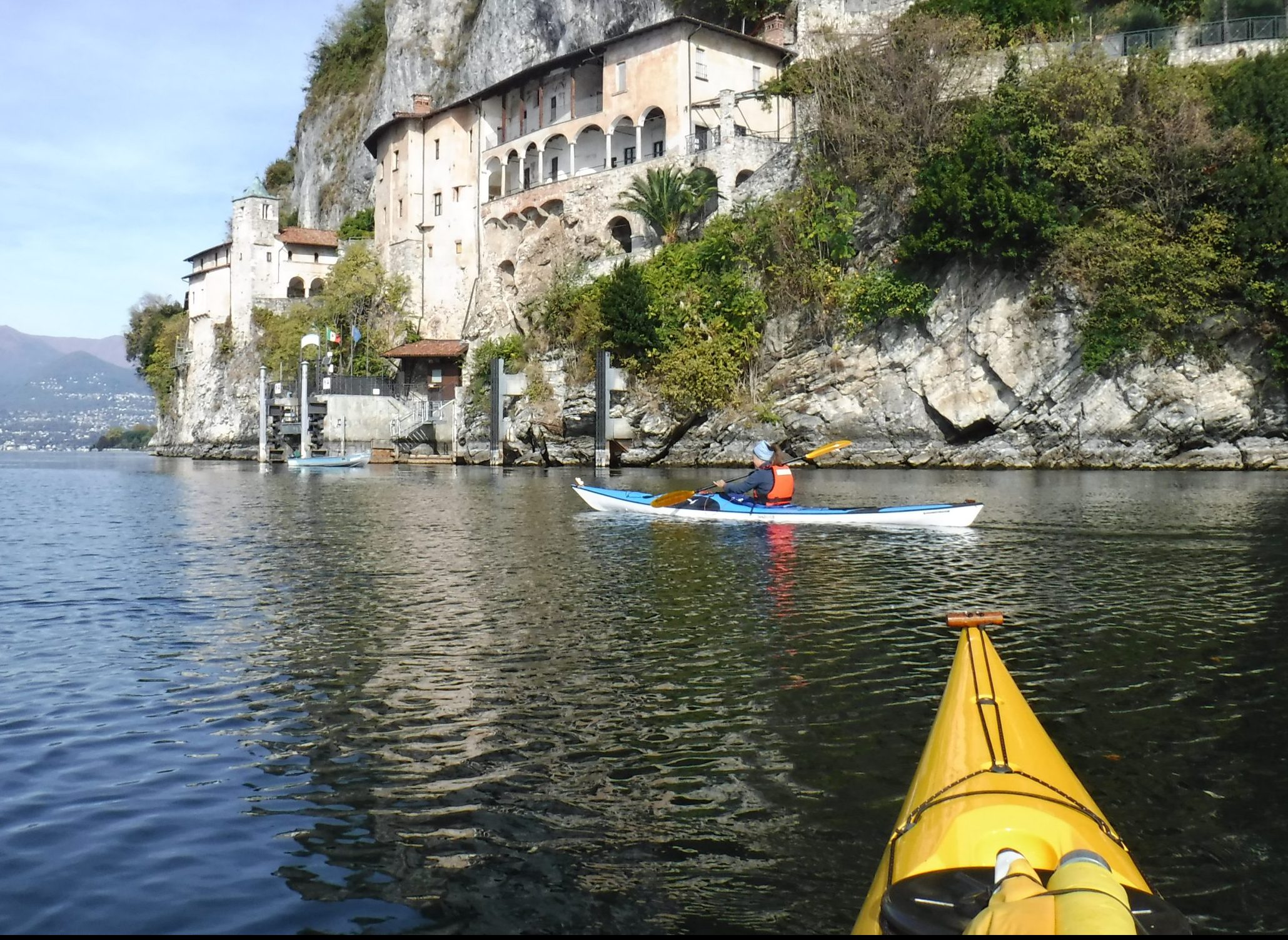 regala una esperienza in kayak